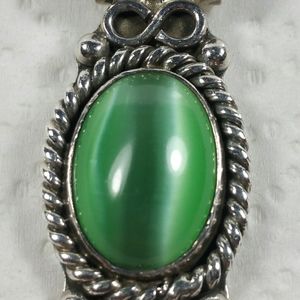 TAXCO MEXICO STERLING SILVER CATS EYE PENDANT